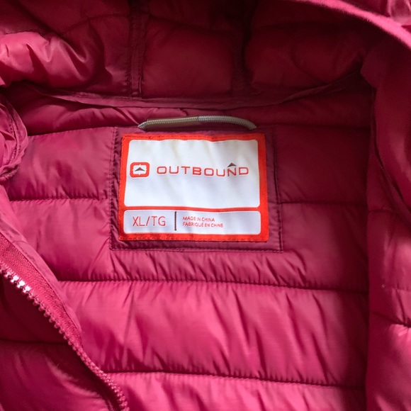 pink puffer jacket - Picture 4 of 6